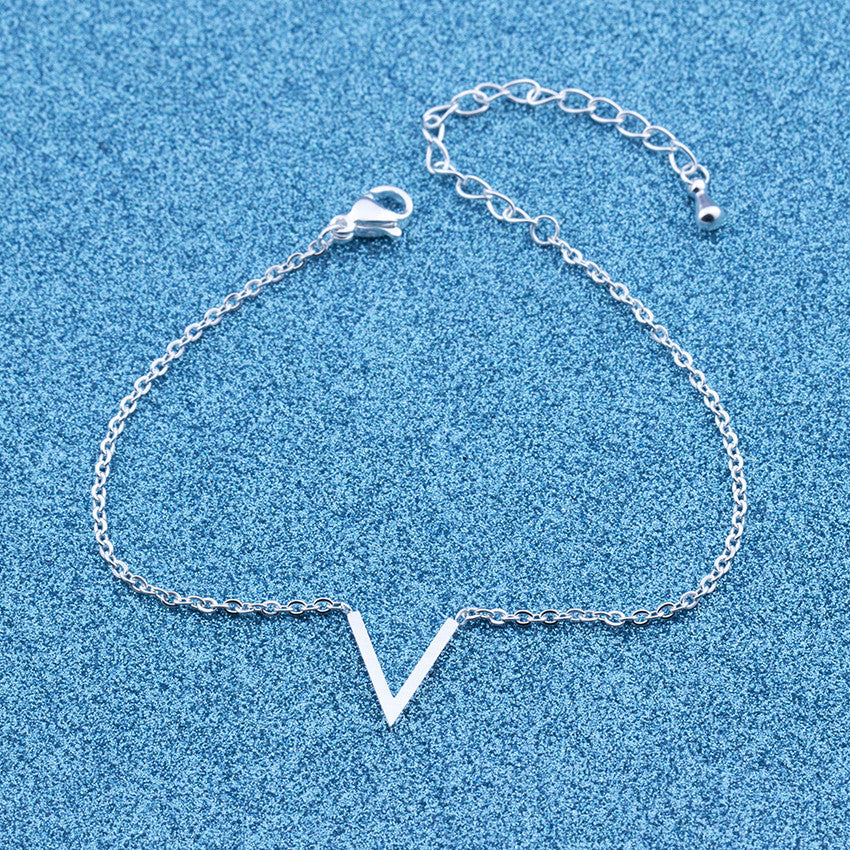 simple V Bracelet